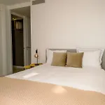 Dominica 10 *