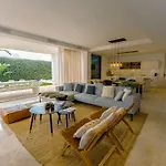 Villa Dominica 10 *