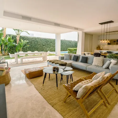 Villa Dominica 10 *